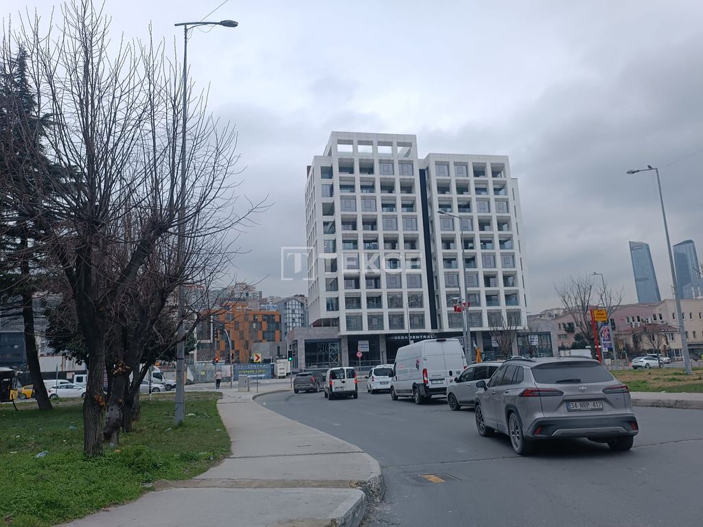 Property photo 2 of 21