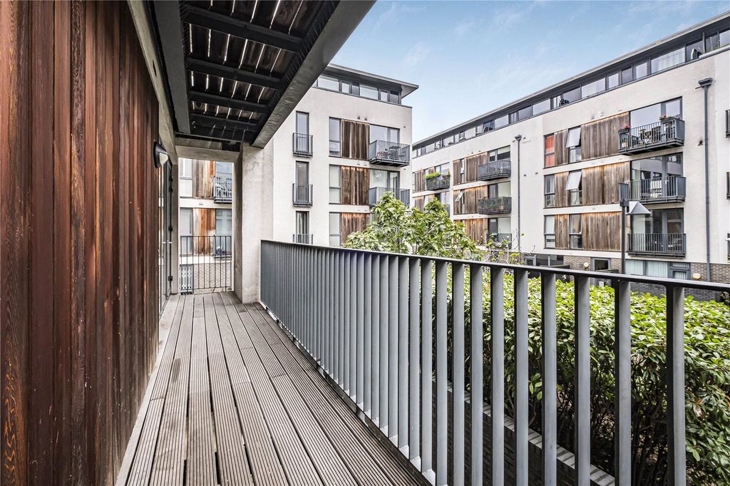 Property photo 2 of 13 Balcony