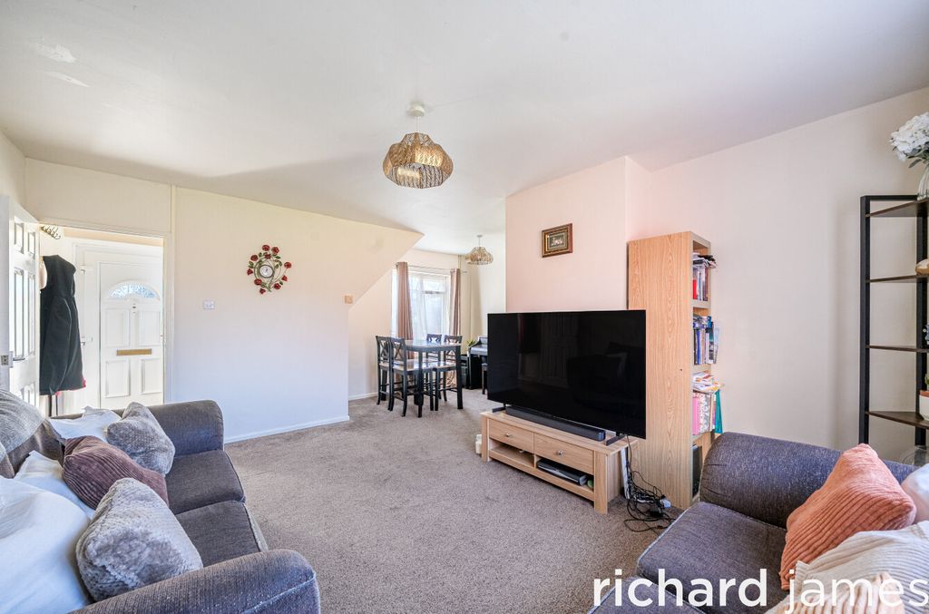 Property photo 2 of 11 401064F4Eb1347A084Cdf08ce522Ec6E