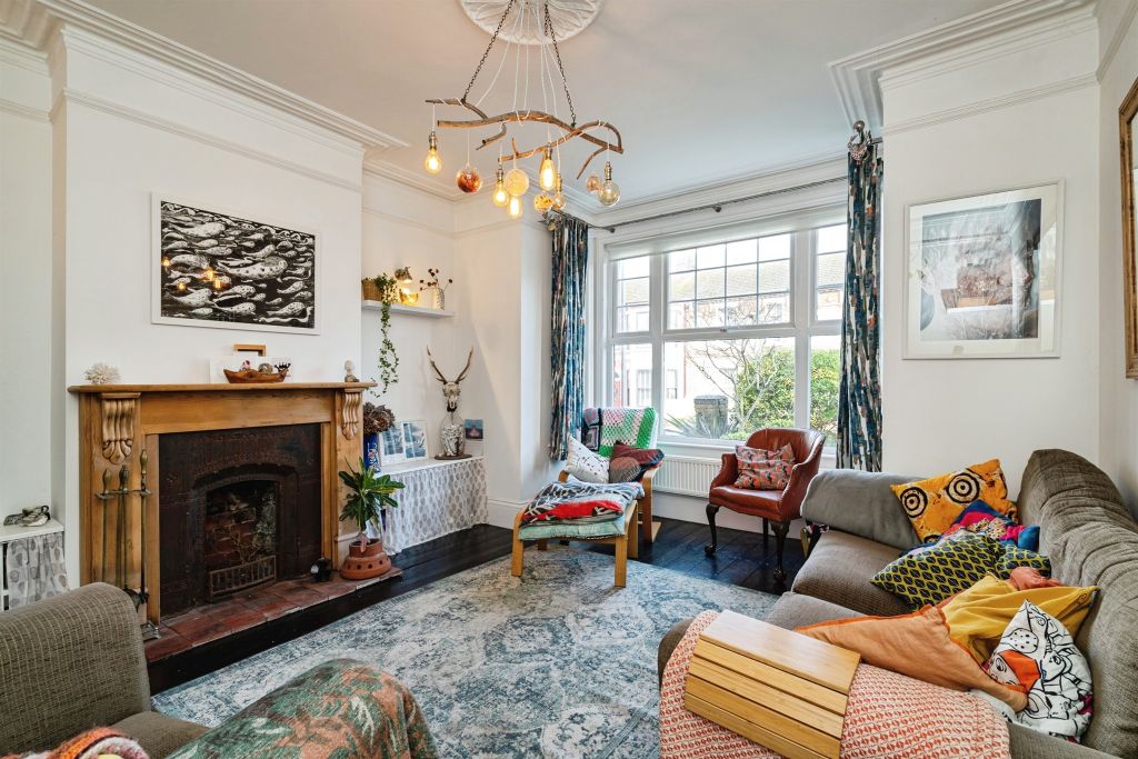 Property photo 2 of 23