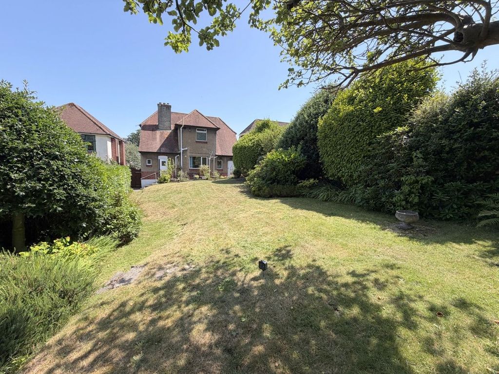 Property photo 3 of 23