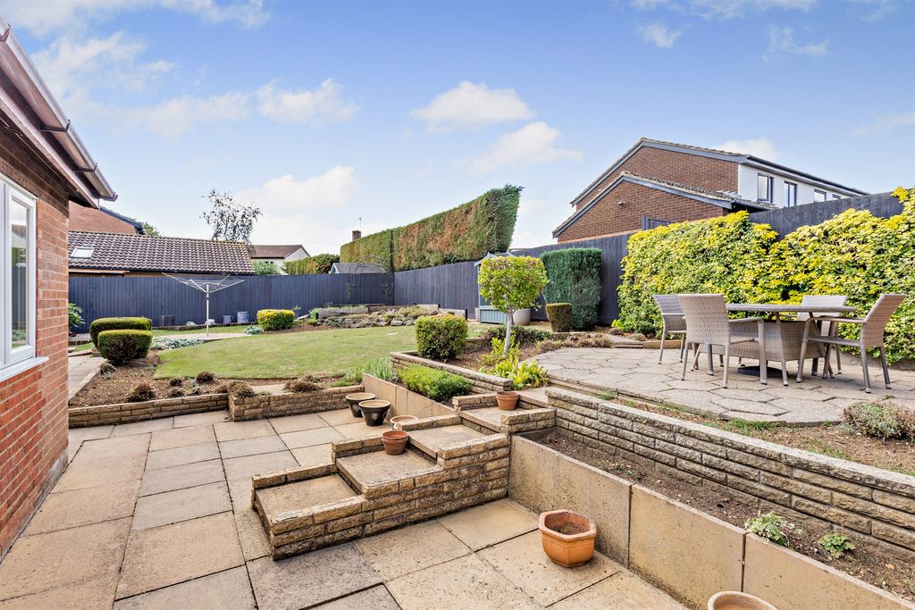 Property photo 3 of 13