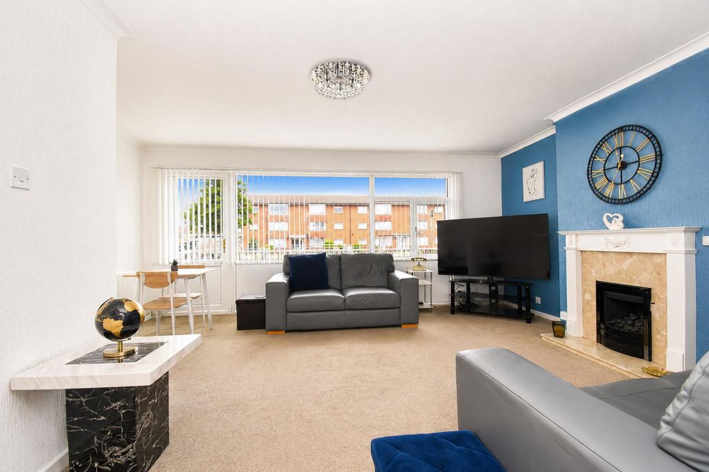Property photo 2 of 11 P (2).Png