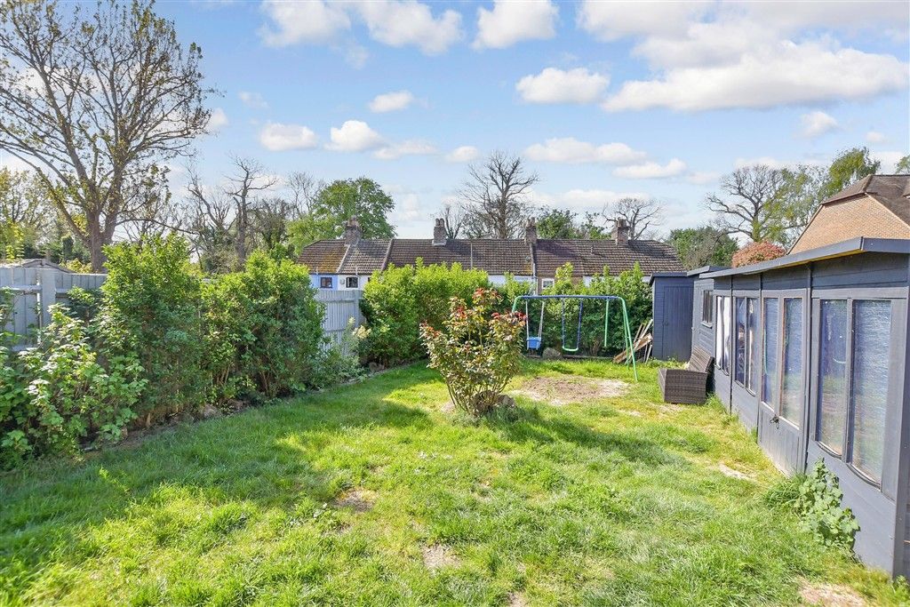 Property photo 3 of 11 Side Garden