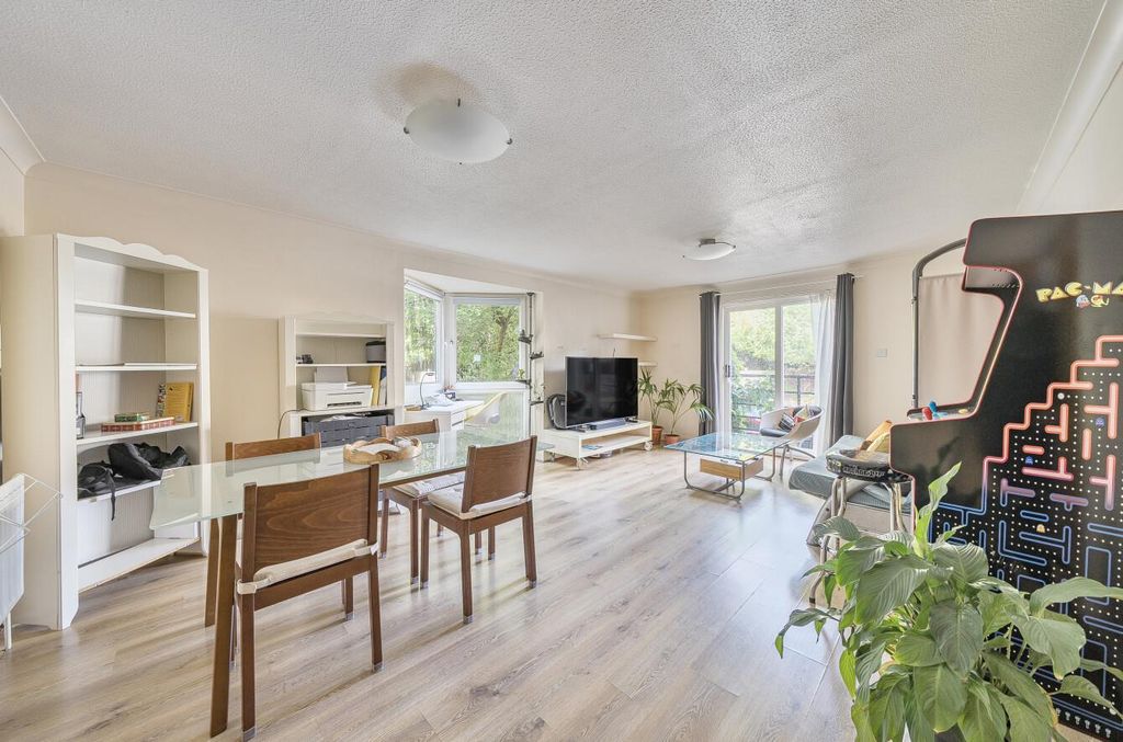 Property photo 1 of 16 1345303-3-68Baf92Bd6d63.Jpg