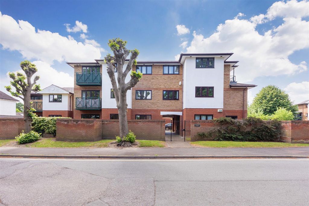 Property photo 1 of 13 6 Sherbourne Court-5.Jpg