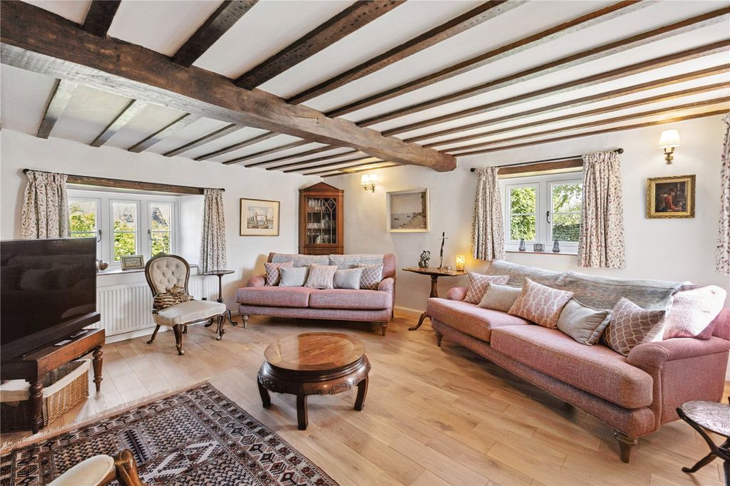 Property photo 2 of 15 Sitting Room