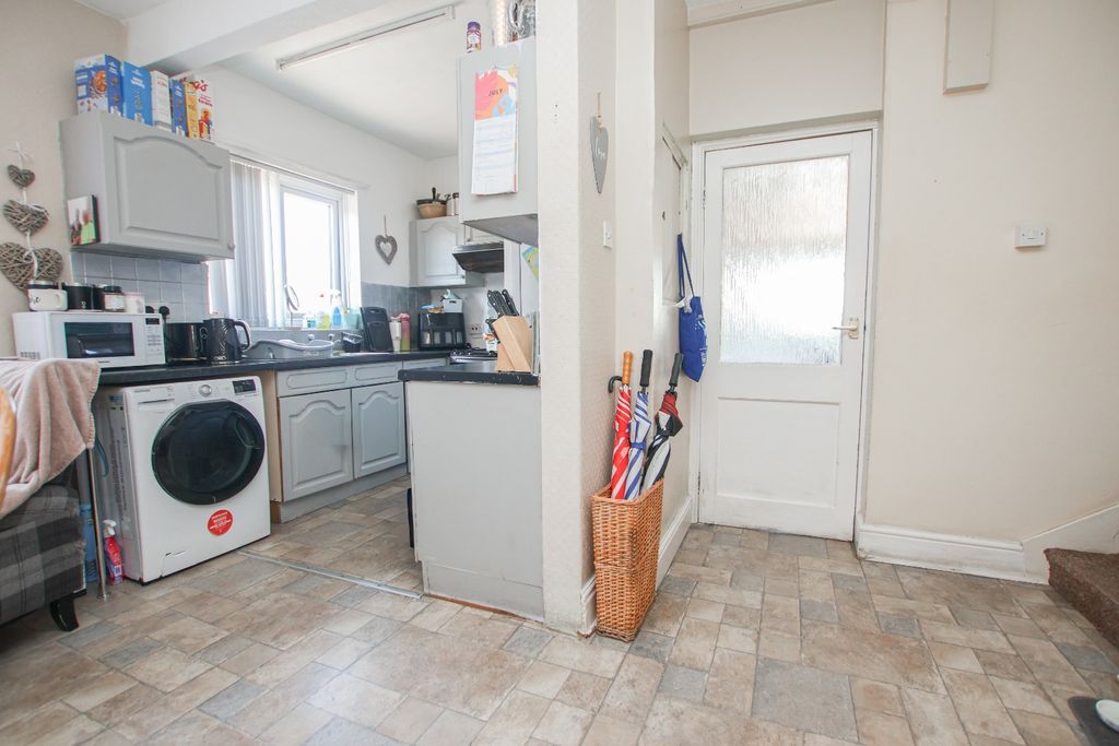 Property photo 3 of 21 5301053
