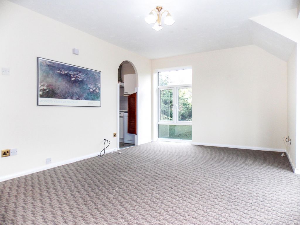 Property photo 3 of 7 Gallery