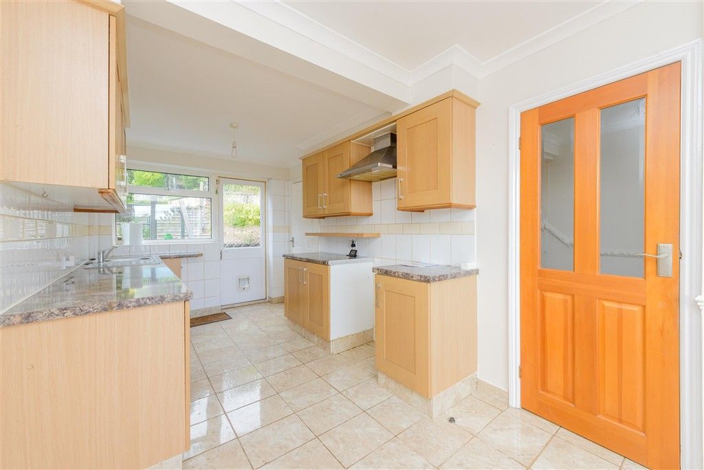 Property photo 2 of 14 Kitchen