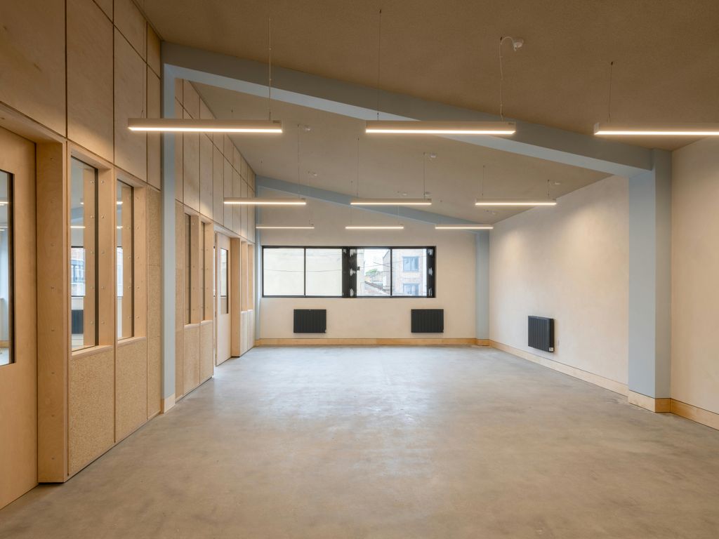 Property photo 2 of 11 Vynerstreet_Highres-12.Jpg