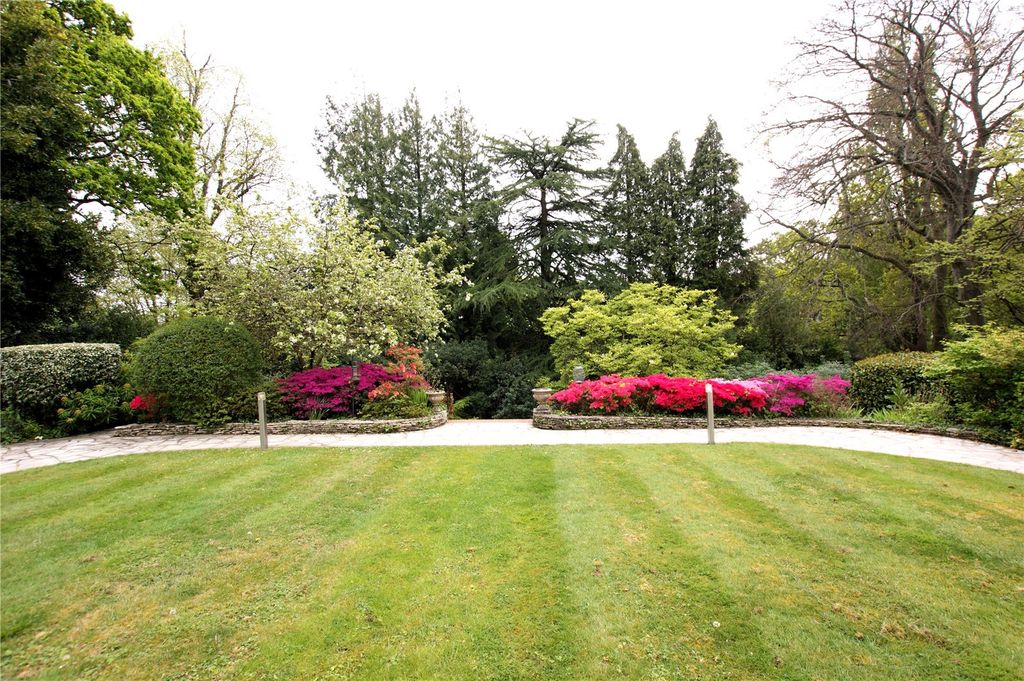 Property photo 2 of 10 Picture No. 13