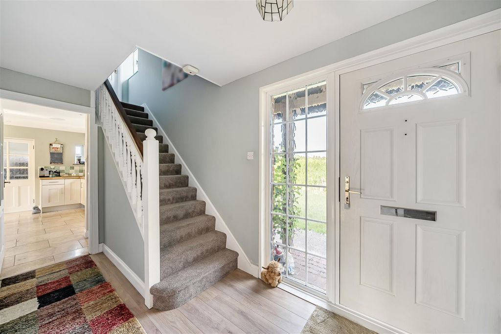 Additional image 8 of 3 bed semi-detached house for saleHoney Lane, Hurley, Maidenhead SL6