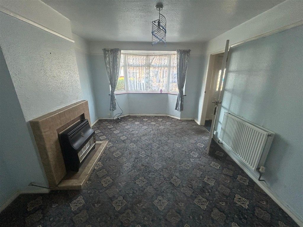 Property photo 1 of 7 Lounge