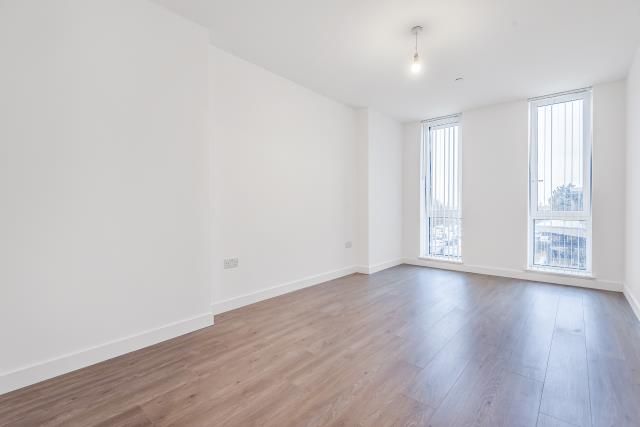 Property photo 3 of 8 Internal