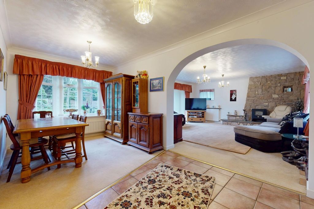 Property photo 3 of 36 4229064