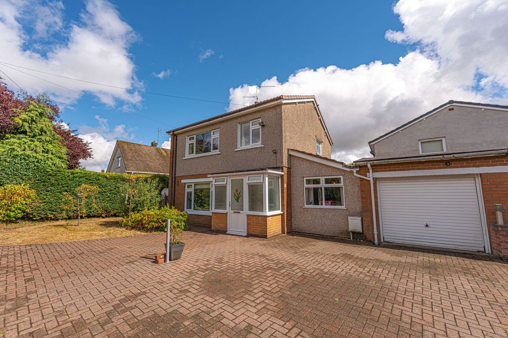 Property photo 1 of 31