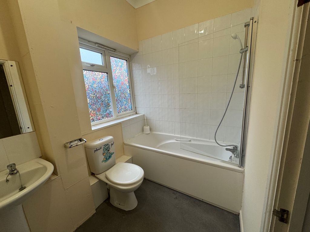 Property photo 2 of 10 Image