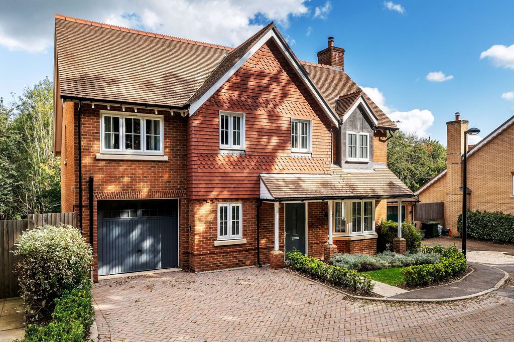 Property photo 1 of 48