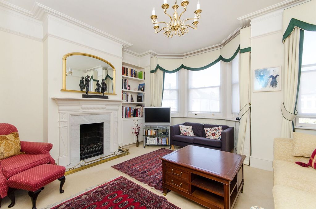 Property photo 1 of 17