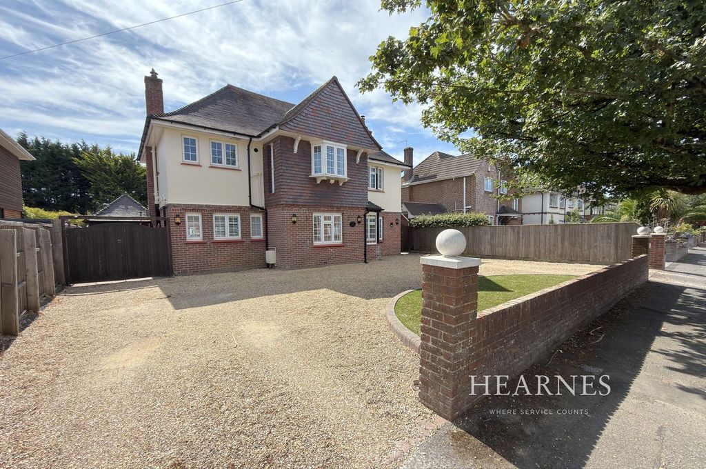 Property photo 1 of 29