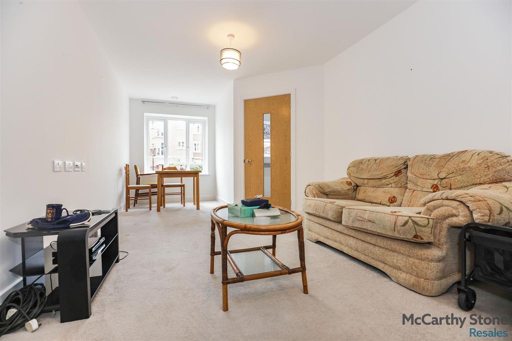 Property photo 2 of 27 18Knox-14.Jpg