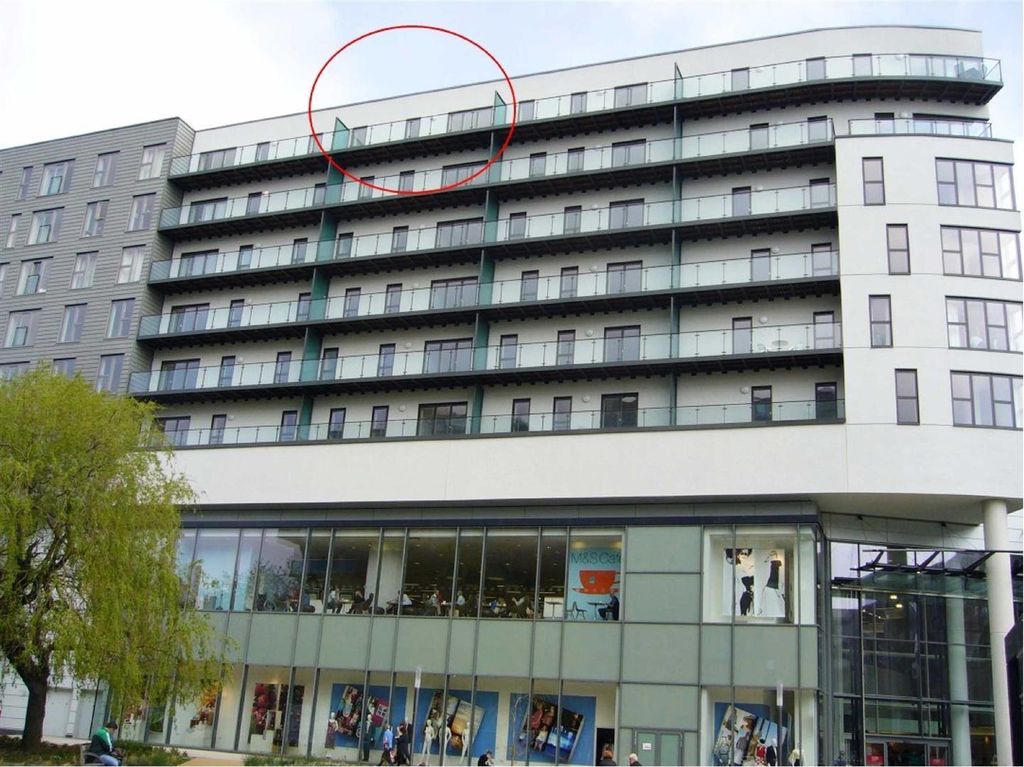 Property photo 2 of 18