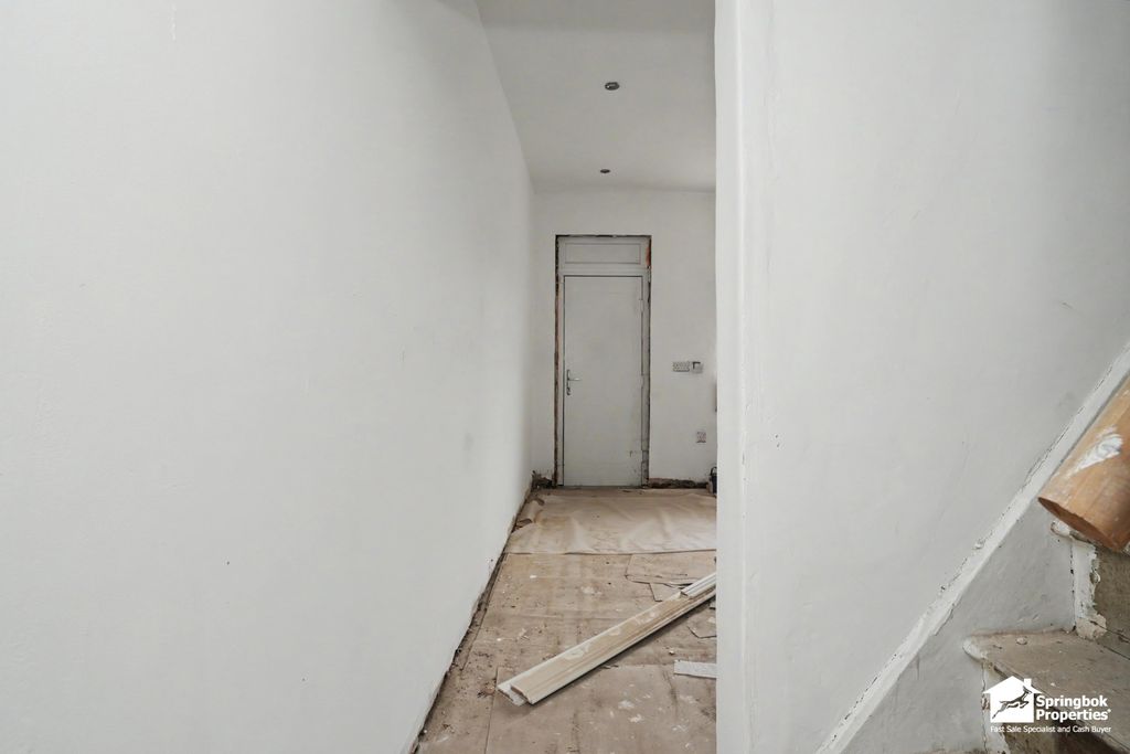 Property photo 3 of 10 Image 2