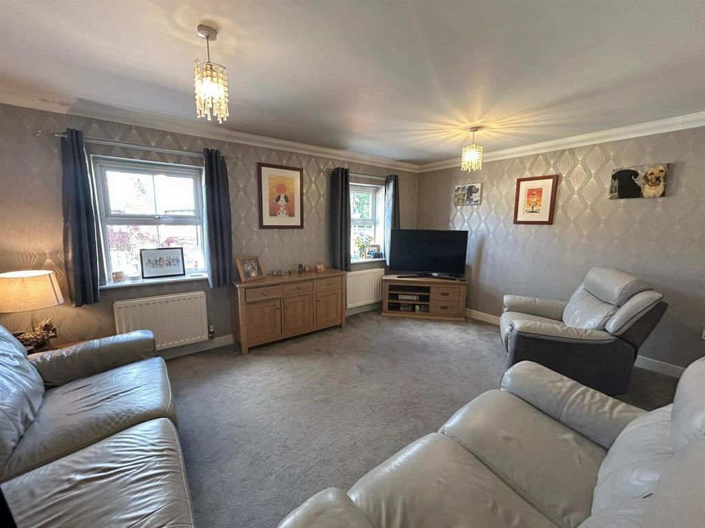 Property photo 2 of 30 Image (1).Png