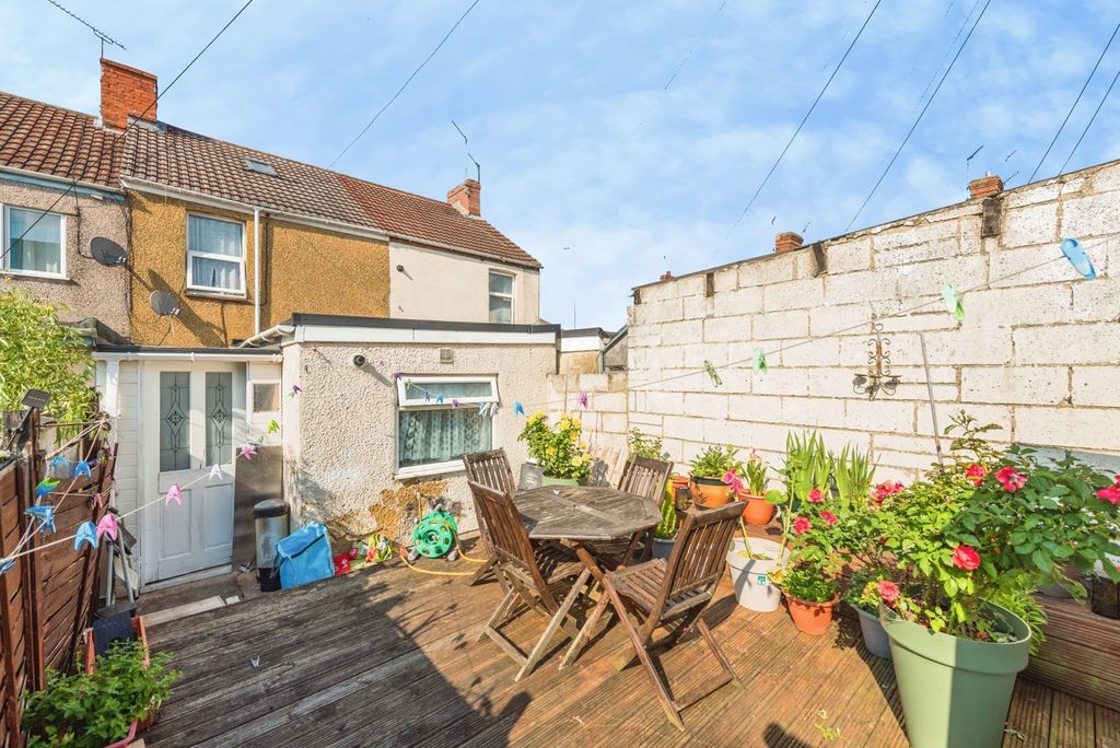 Property photo 2 of 11 Pbox-Img.Jpg