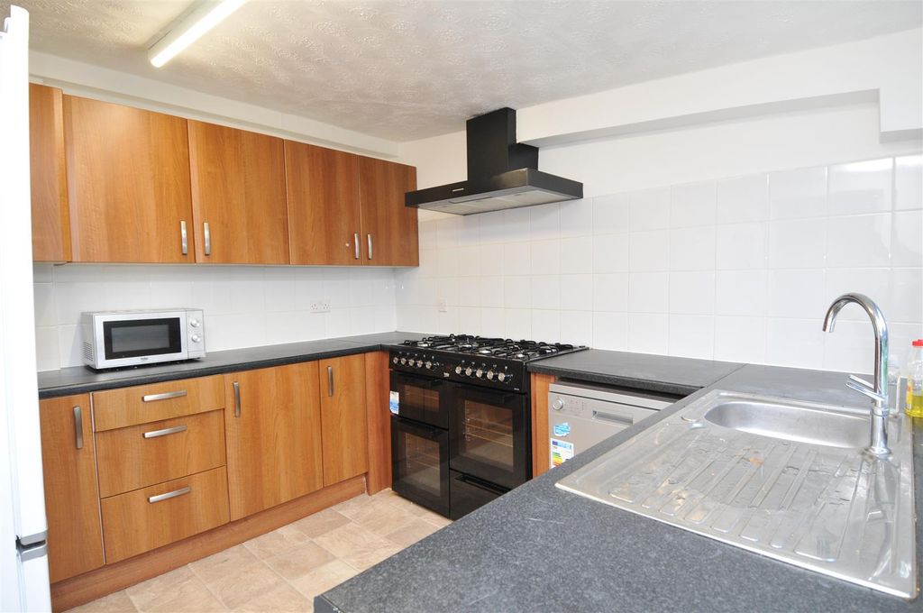 Property photo 1 of 8 18Bedfordparkupdate001.Jpg