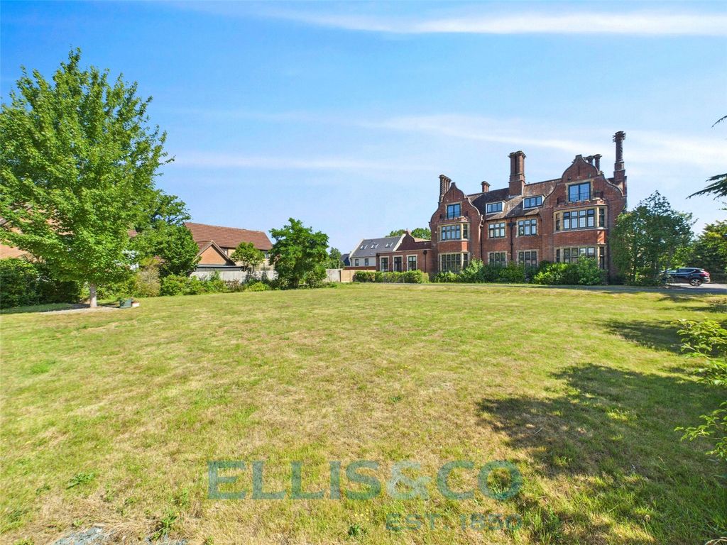 Property photo 1 of 15 Picture No. 24