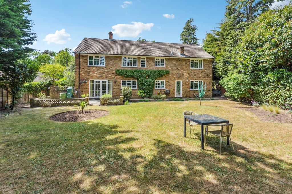 Property photo 1 of 18