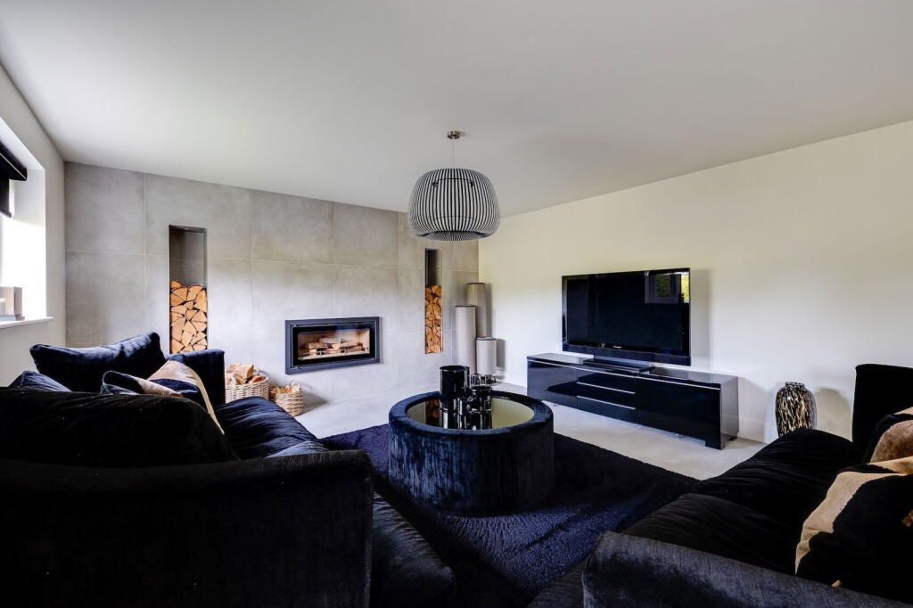 Property photo 3 of 19 A072cc9c84032B9Cfeb225321c036c05