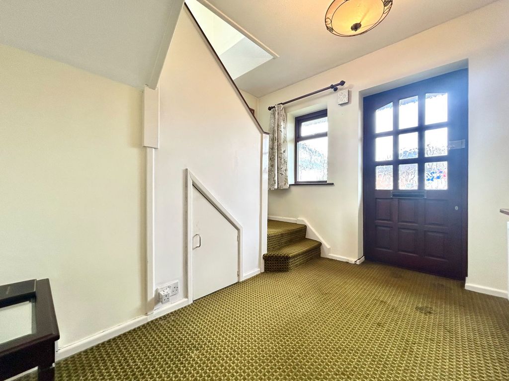 Property photo 2 of 24