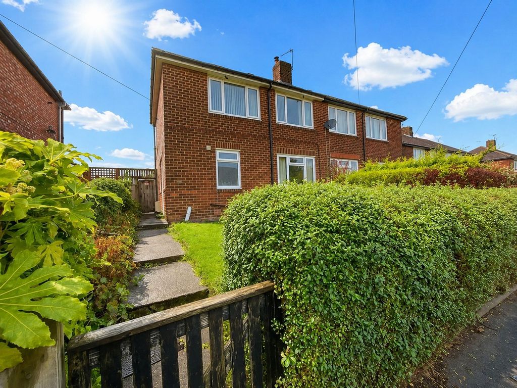 Property photo 2 of 16