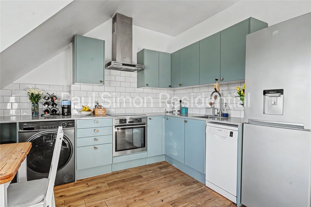 Property photo 3 of 12 Picture No. 17