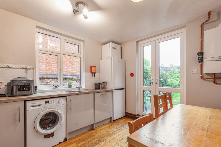 Property photo 1 of 17 307413