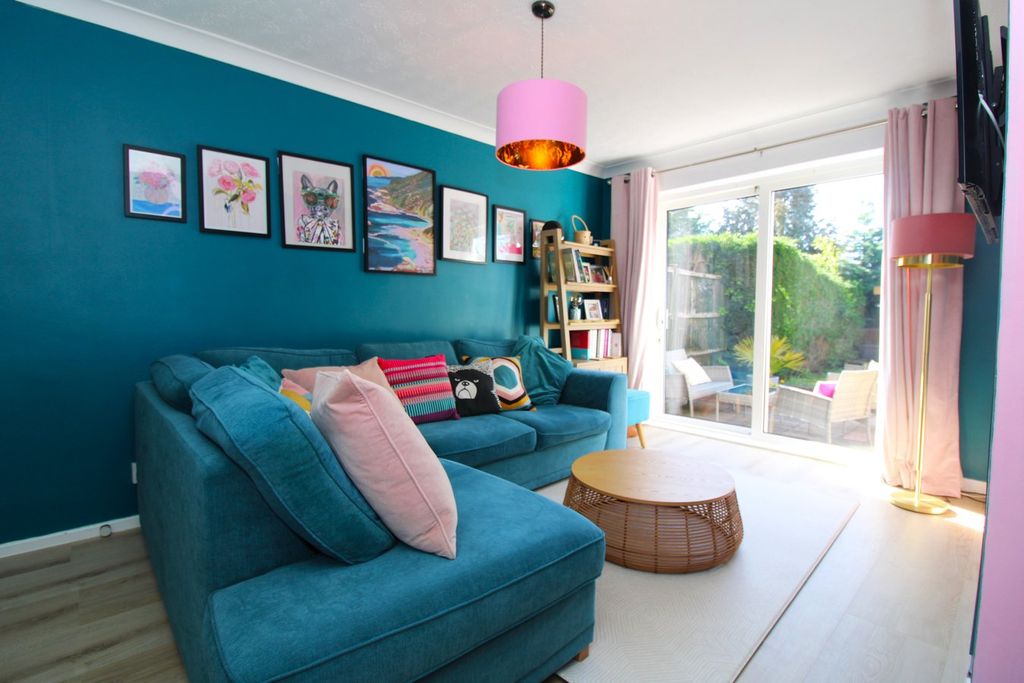 Property photo 3 of 20