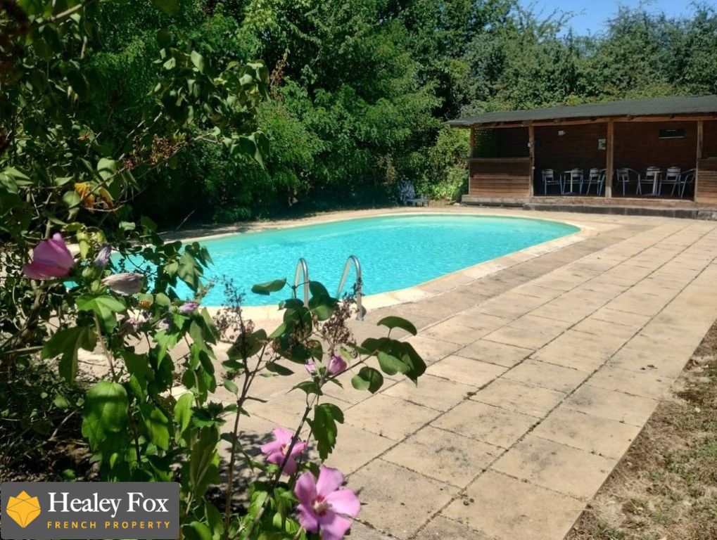 Property photo 3 of 55 2._Gtes__Vendre__1_6Aad00662E9Bd