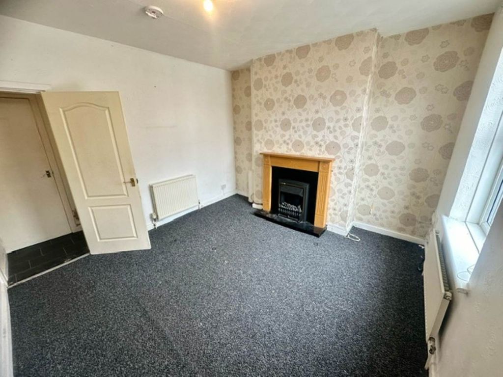 Property photo 2 of 15 Image26
