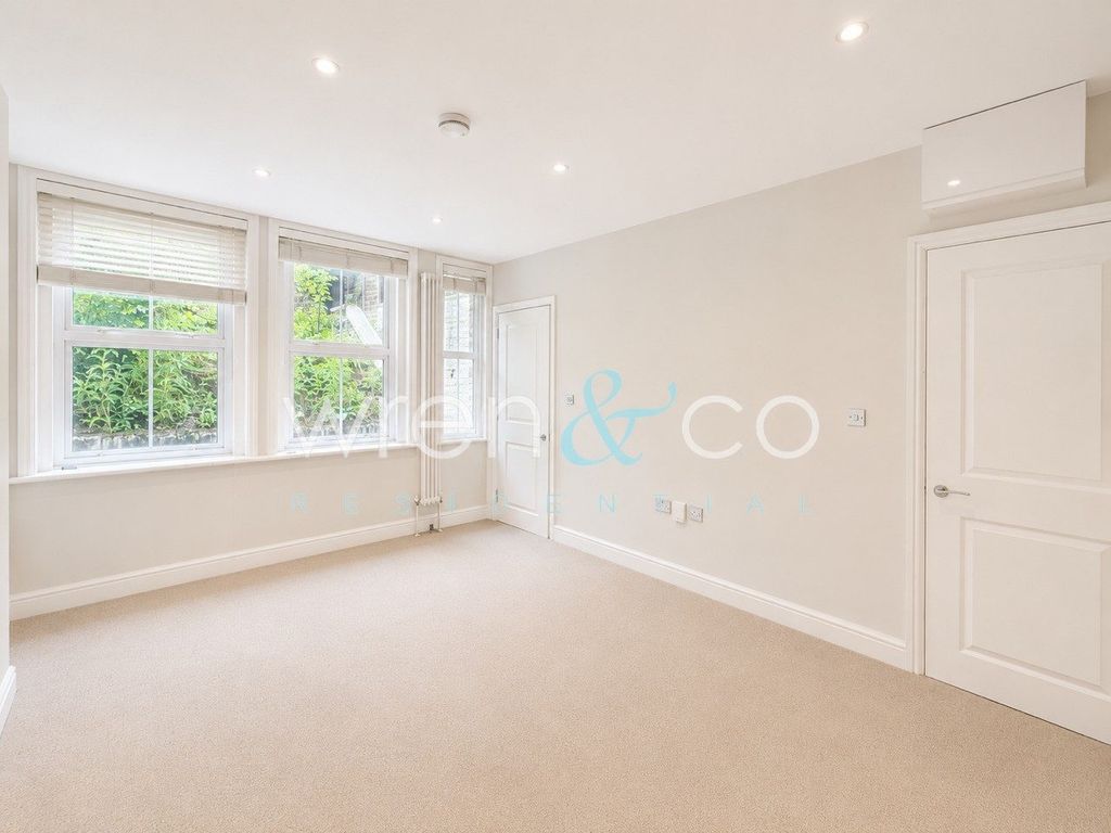 Property photo 1 of 12 1Â Bedroom Flat For Rent