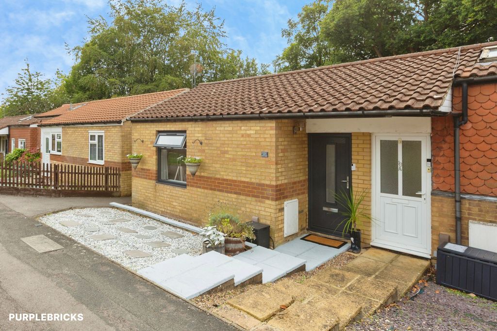 Property photo 1 of 22