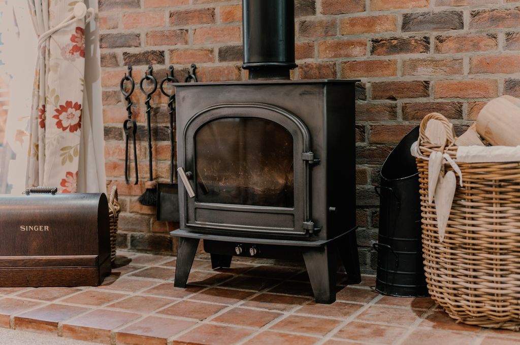 Property photo 3 of 38 Journeysend-32