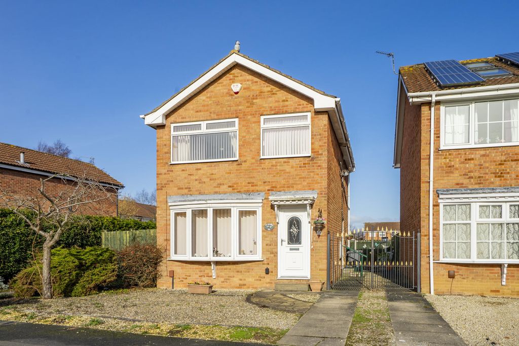 Property photo 1 of 13 Front (Exterior)