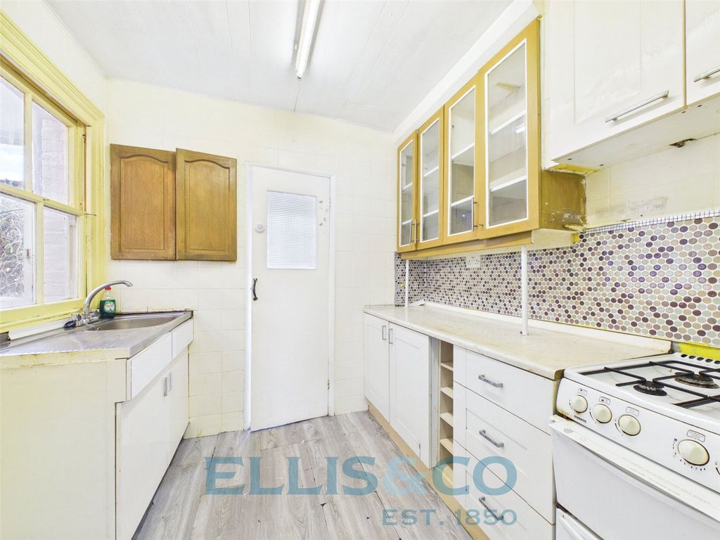Property photo 3 of 14 Picture No. 08