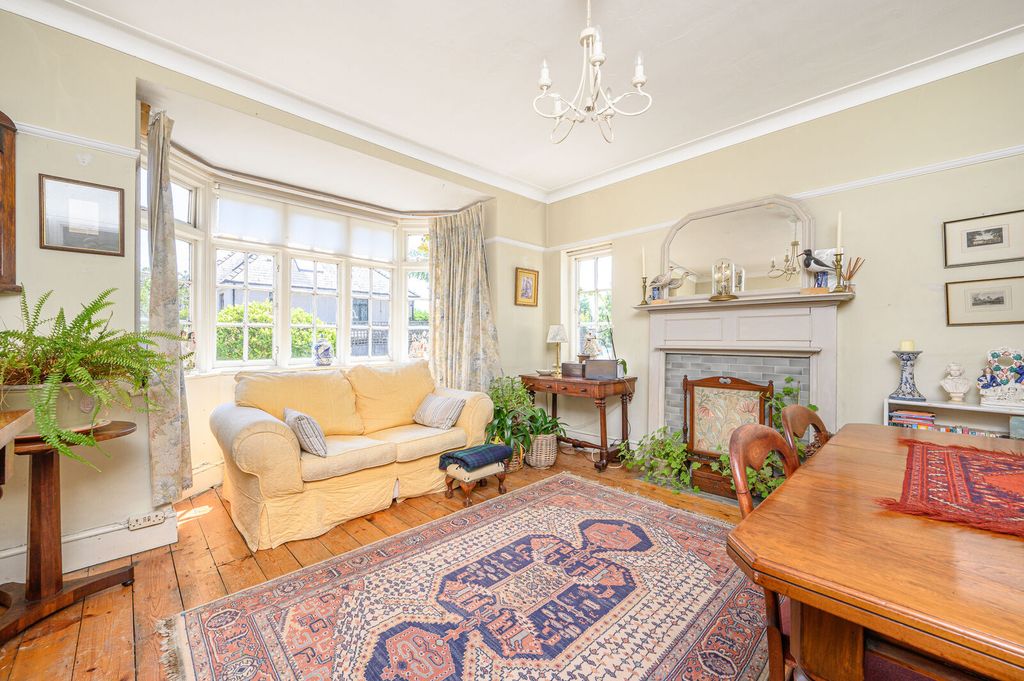 Property photo 3 of 16