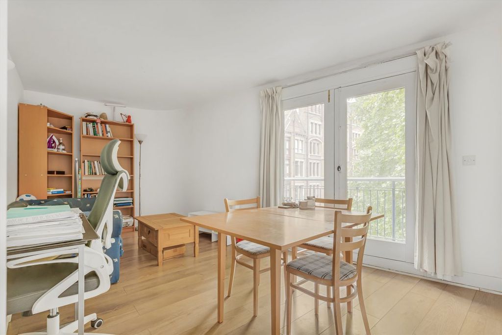 Property photo 2 of 7