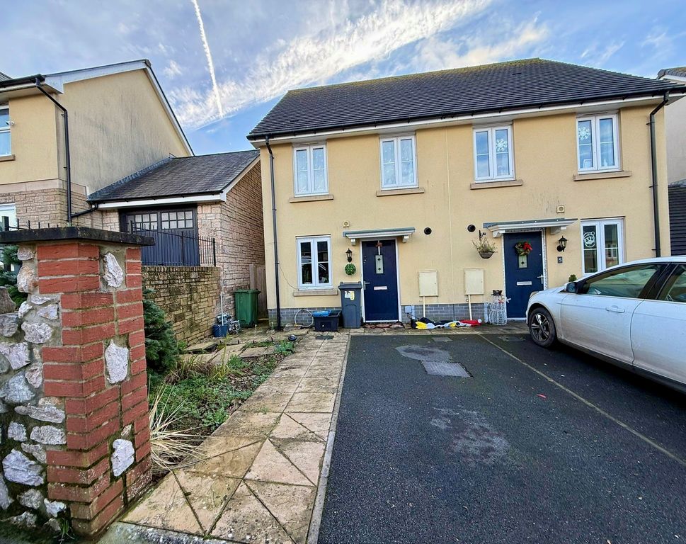 Property photo 1 of 5