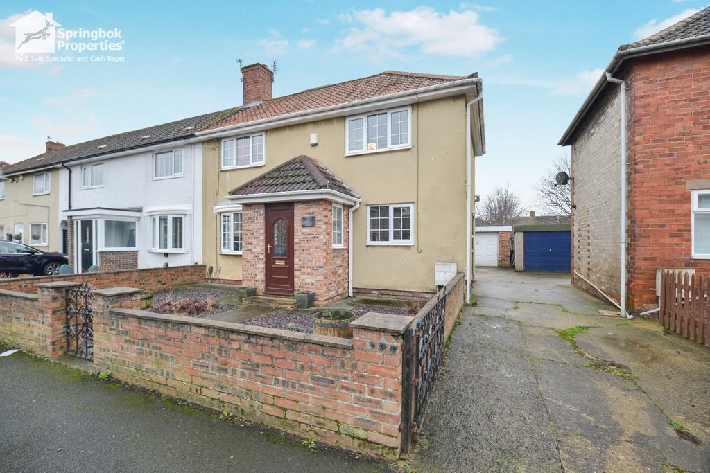 Property photo 1 of 15 Front View